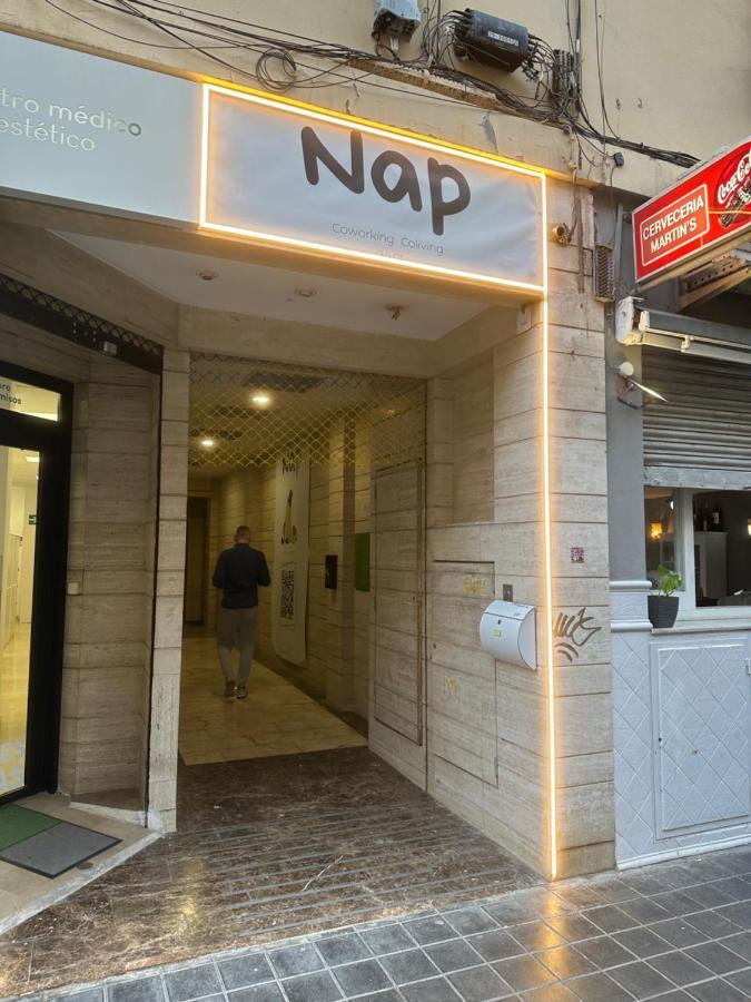 Nap Hostel Валенсія Екстер'єр фото